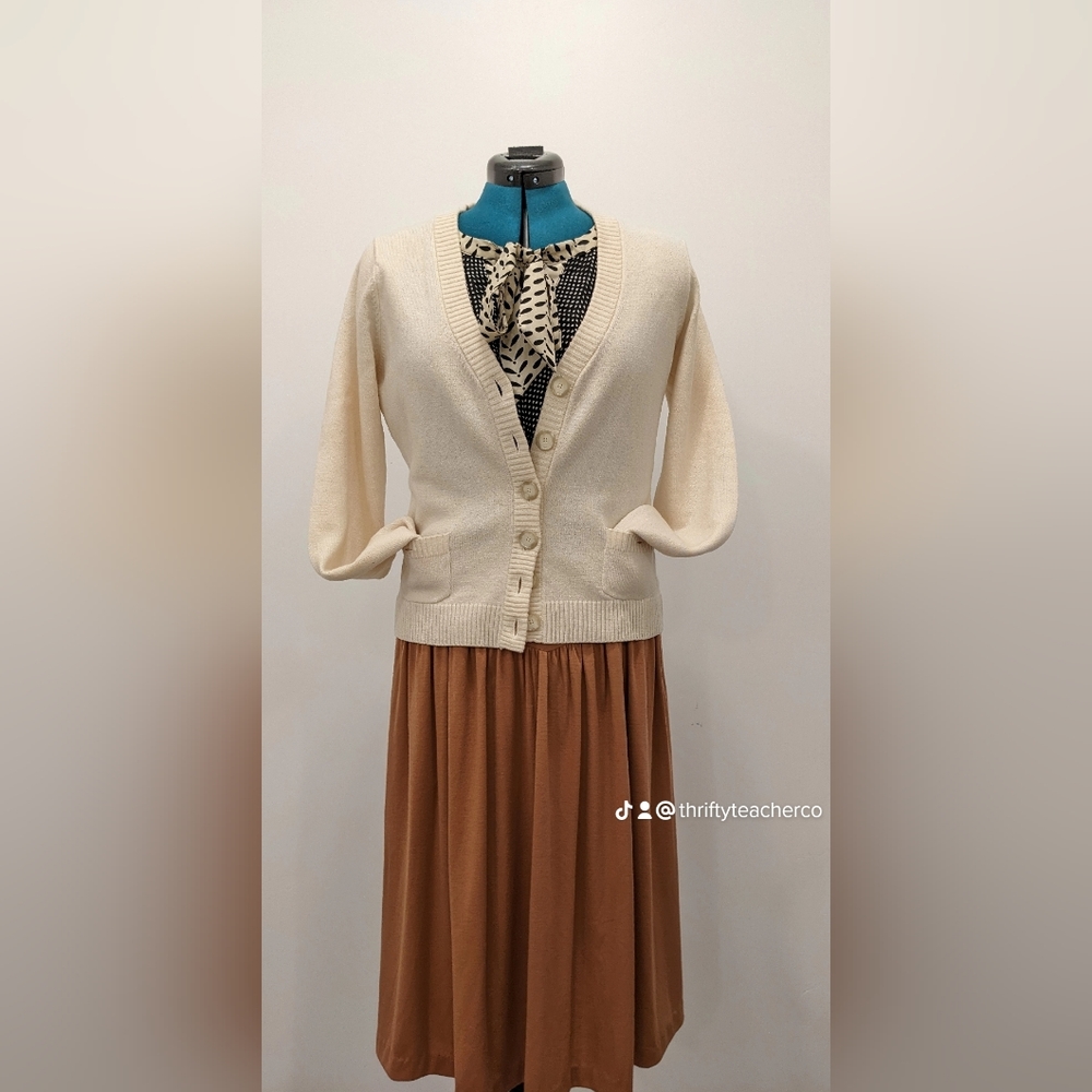 Bundle: Size Small - Picture 3 of 7